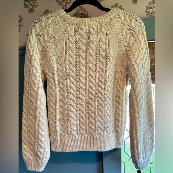 Abercrombie & Fitch Cream Oversized Cable Knit Sweater- Size Extra Small XS / S - Picture 6 of 9